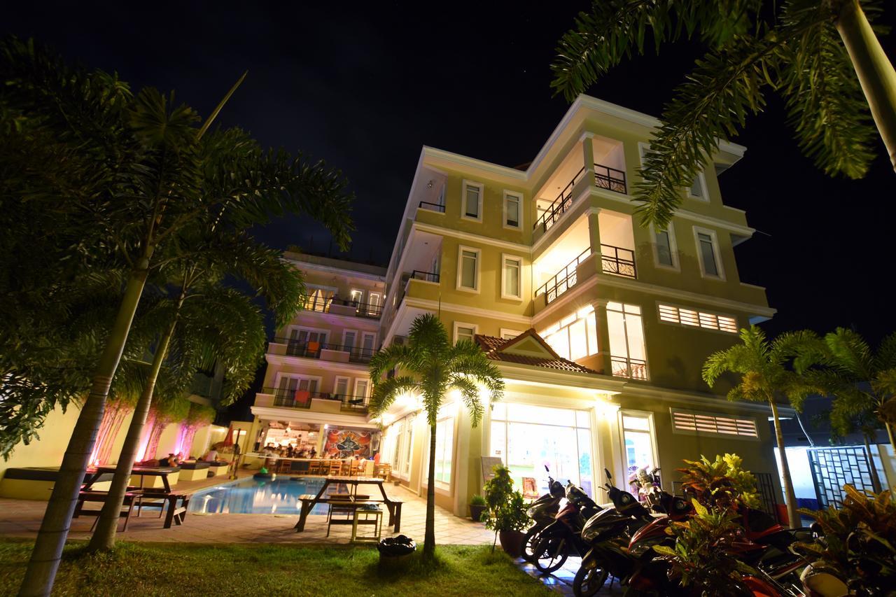 Mad Monkey Hostel Kampot (Adults Only) Exterior photo