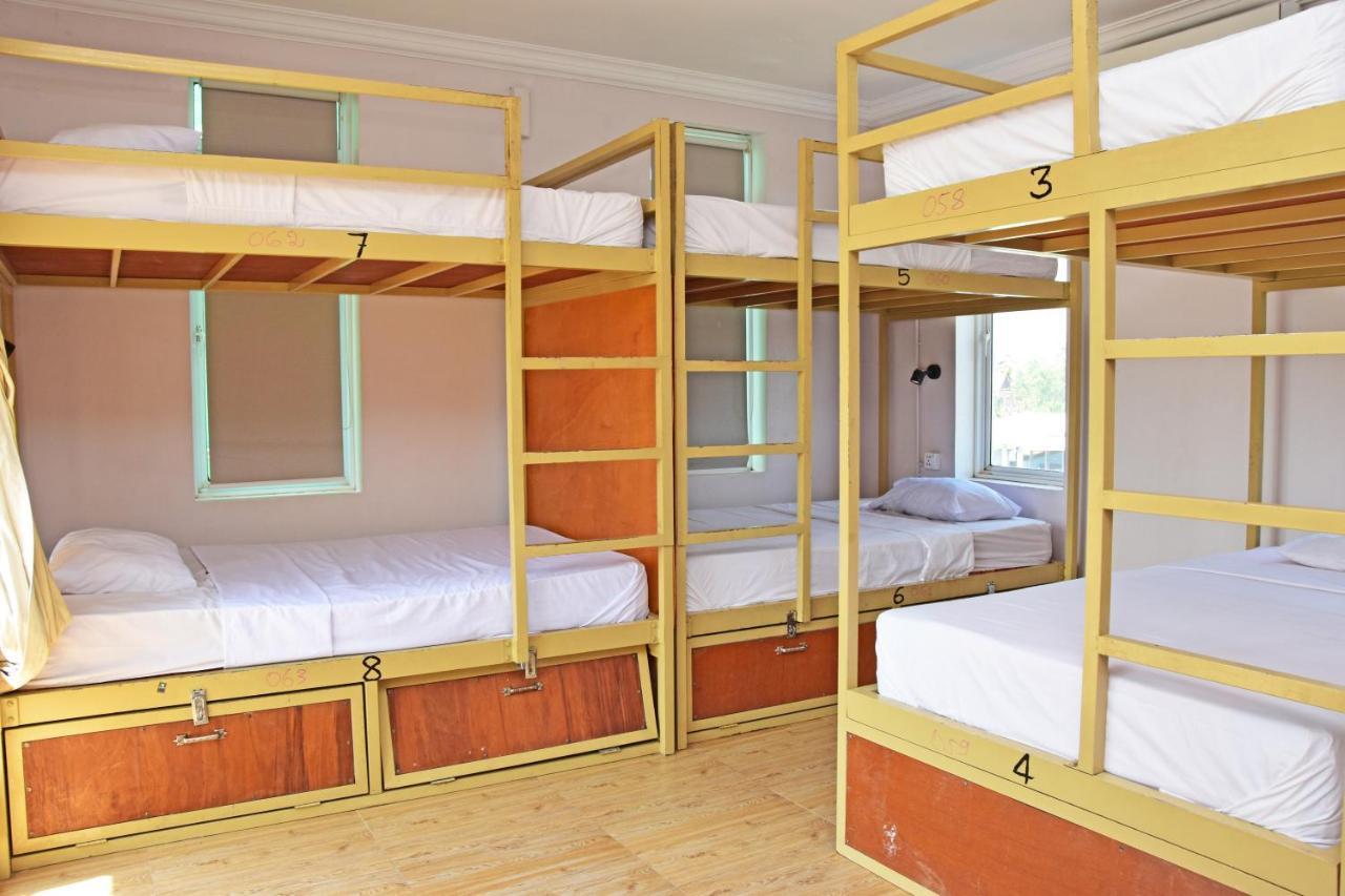 Mad Monkey Hostel Kampot (Adults Only) Exterior photo
