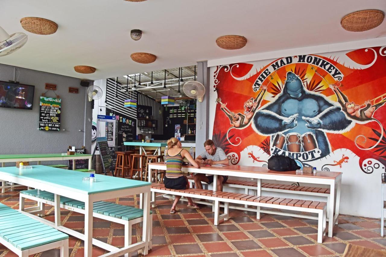 Mad Monkey Hostel Kampot (Adults Only) Exterior photo