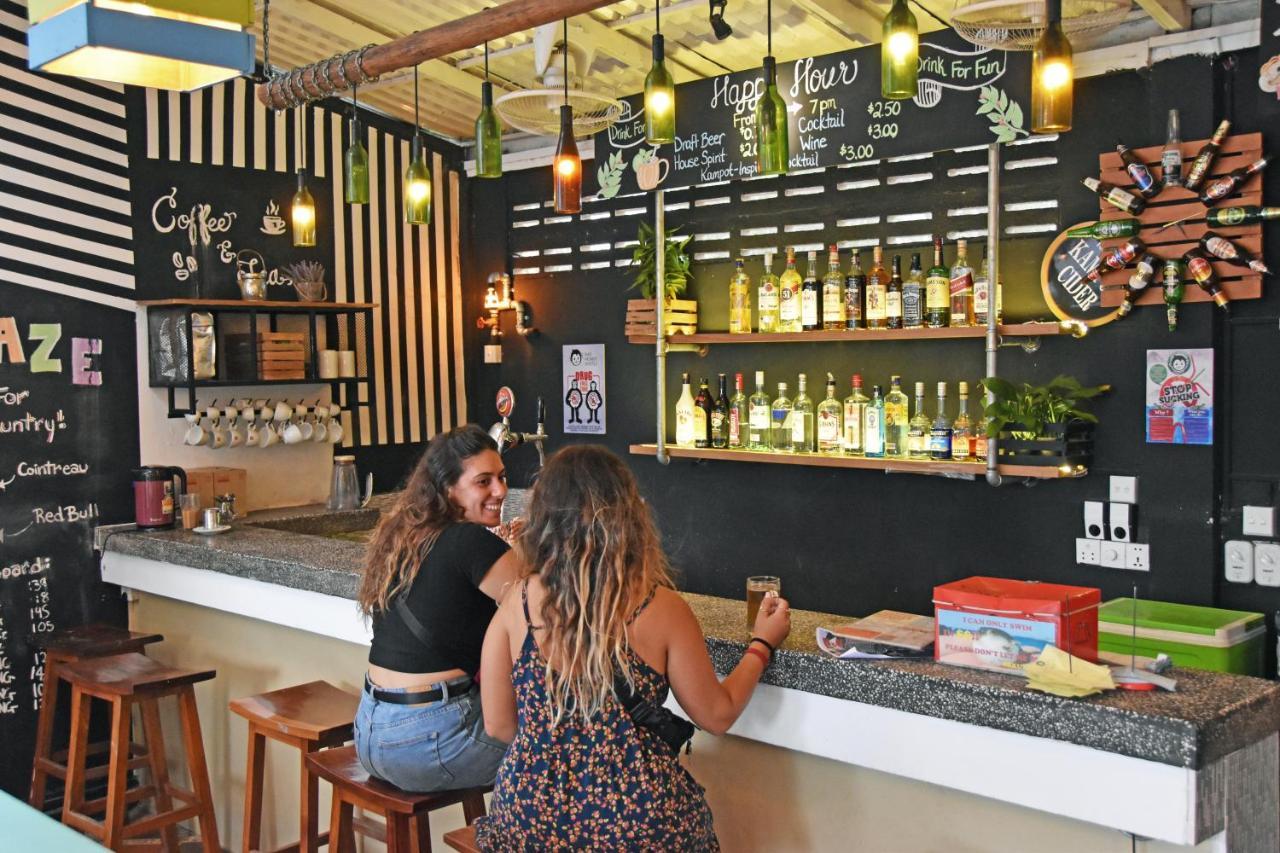 Mad Monkey Hostel Kampot (Adults Only) Exterior photo