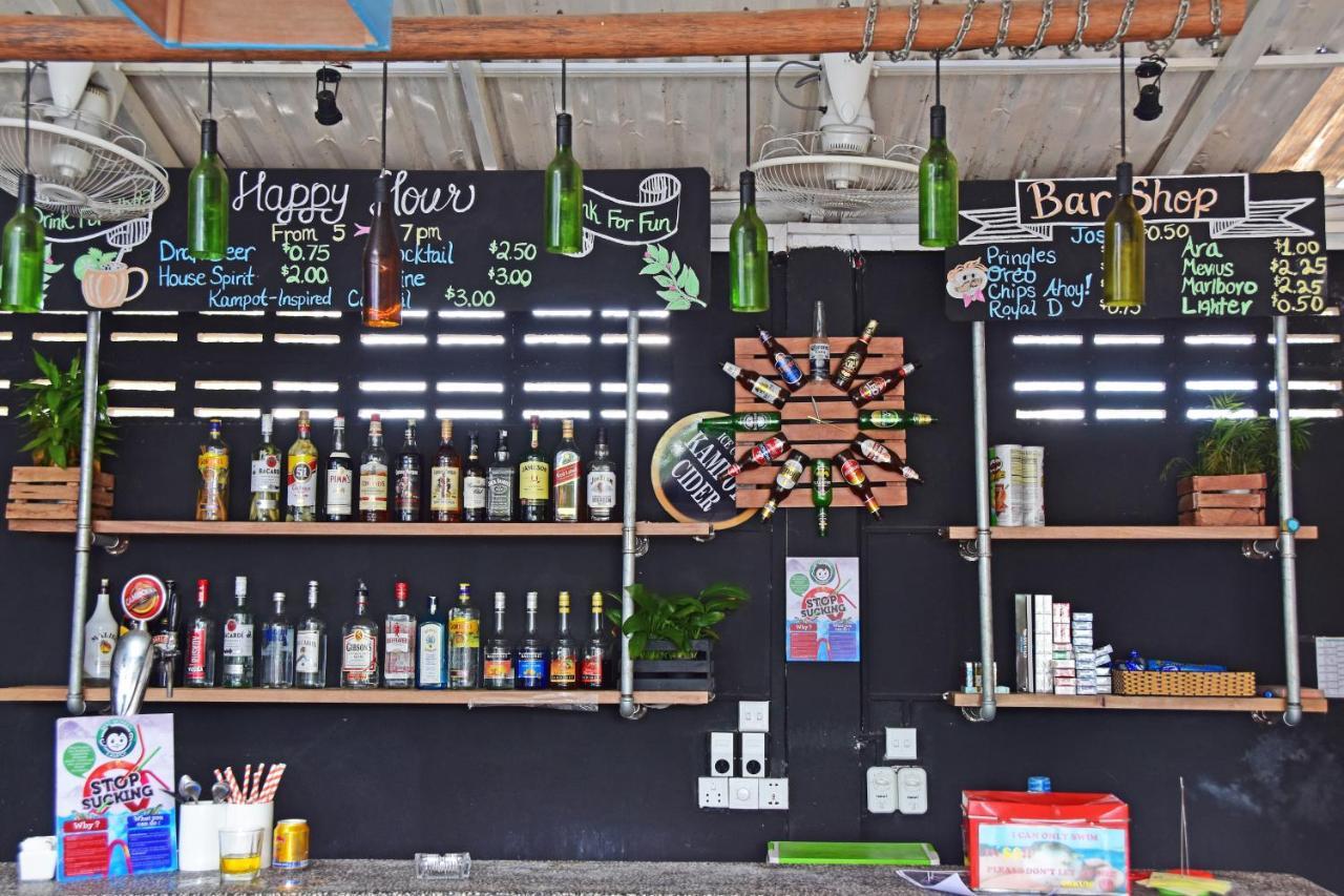 Mad Monkey Hostel Kampot (Adults Only) Exterior photo