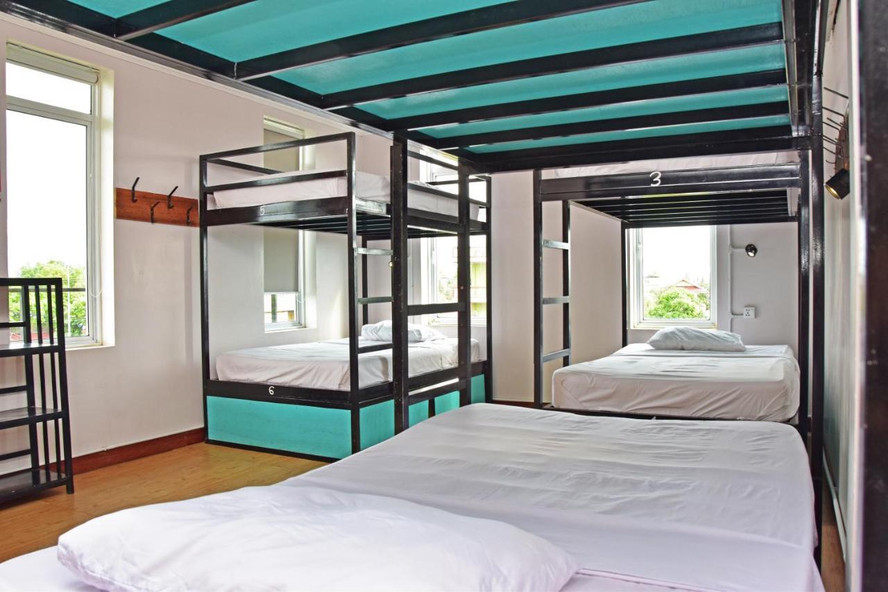 Mad Monkey Hostel Kampot (Adults Only) Exterior photo