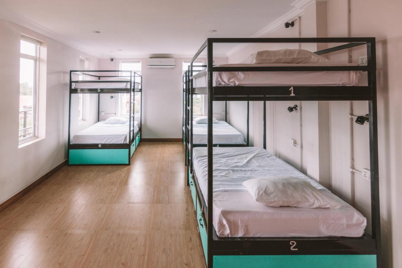 Mad Monkey Hostel Kampot (Adults Only) Exterior photo