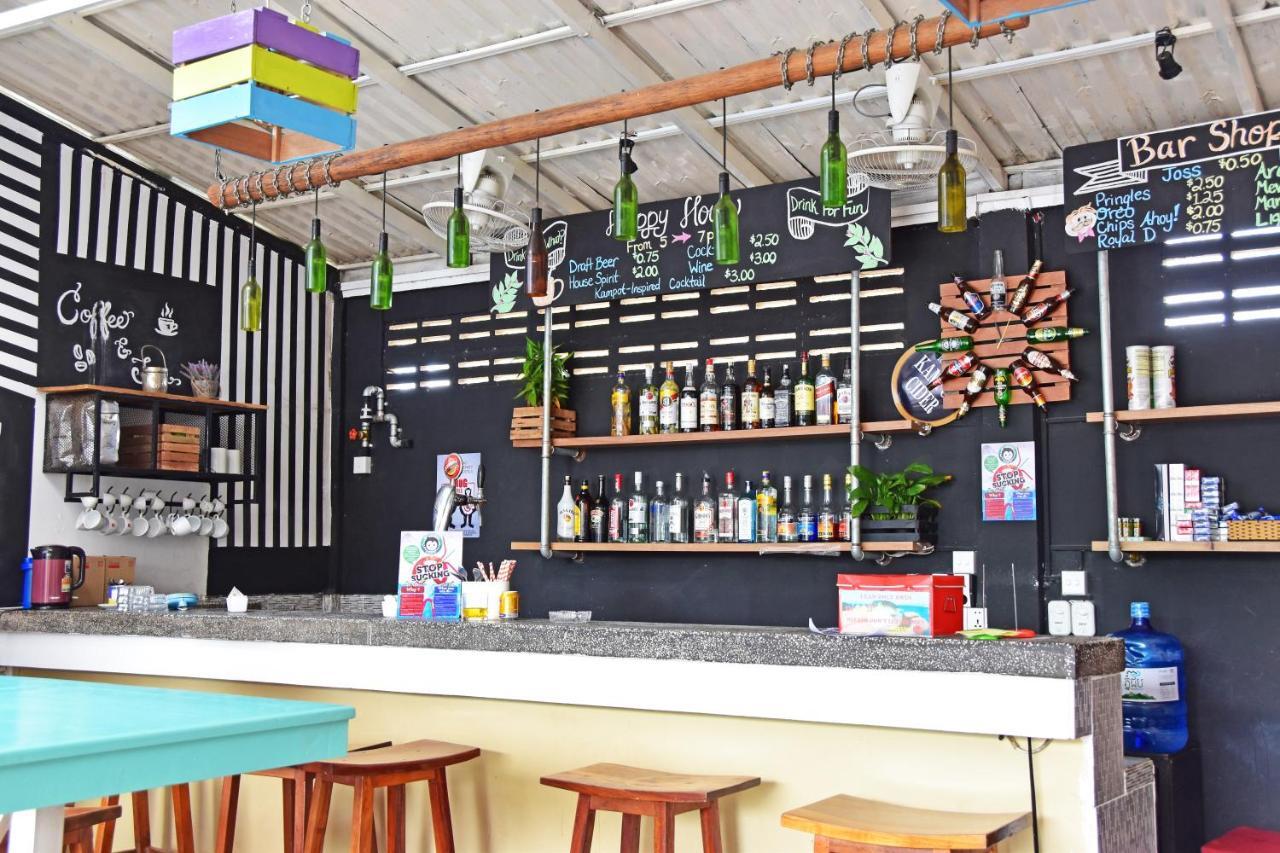 Mad Monkey Hostel Kampot (Adults Only) Exterior photo